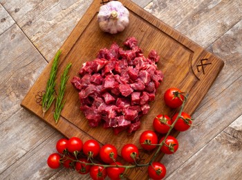 Liellopa gulašs 0.5 kg